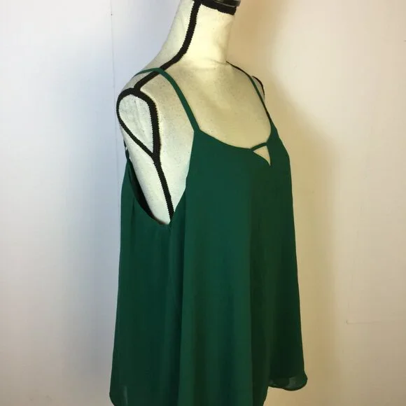 Torrid Swing Cami Tank Top Size 1X Womans Plus Green Chiffon Keyhole Lined - Picture 12 of 13
